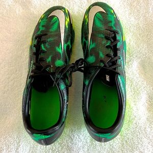 Men’s Nike Phantom GT Soccer Cleats